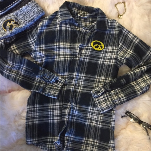 Girls Hawkeye flannel - Picture 2 of 4